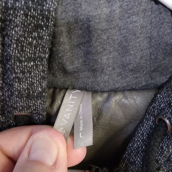 Vanity Women's Faux Leather Hooded Vest, size Large - Picture 6 of 9